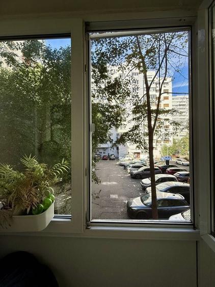 Apartament cu 2 camere decomandat, mobilat în Victoriei