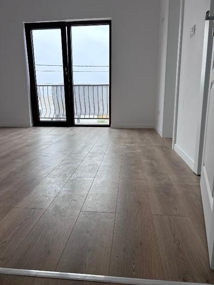 Duplex cu 4 camere cu Canalizare în Vladimirescu