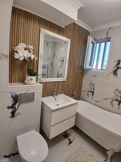 Apartament cu 3 camere, mobilat în Central