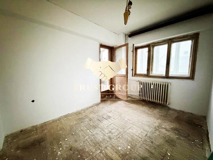 Apartament cu 4 camere decomandat în Dacia