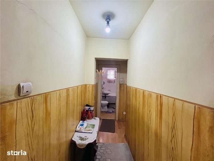Apartament cu 4 camere semidecomandat în Turnișor