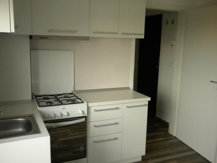 Apartament cu 2 camere decomandat în Complex Studențesc