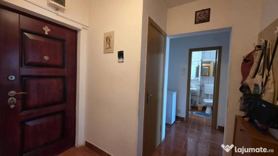 Apartament cu 2 camere decomandat în Liviu Rebreanu