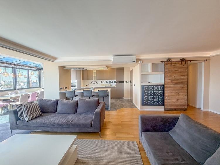 Apartament cu 3 camere decomandat, mobilat în Băneasa