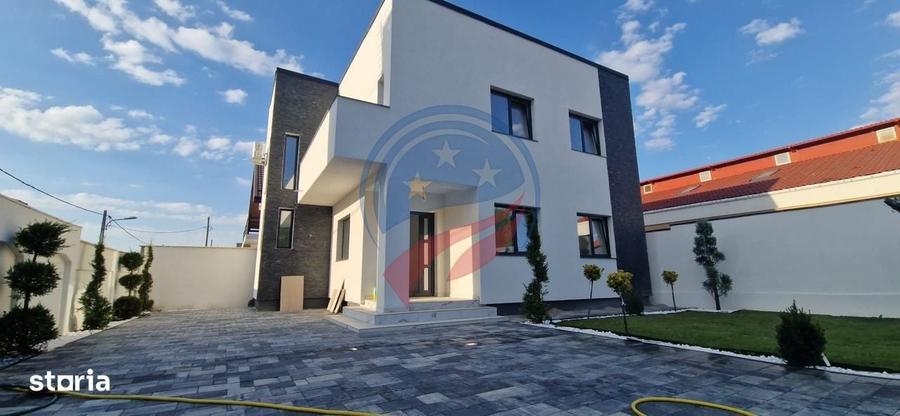 Casă cu 4 camere în Central