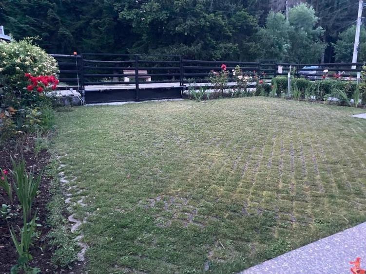 Casă individuală cu 4 camere cu Canalizare în Palanca