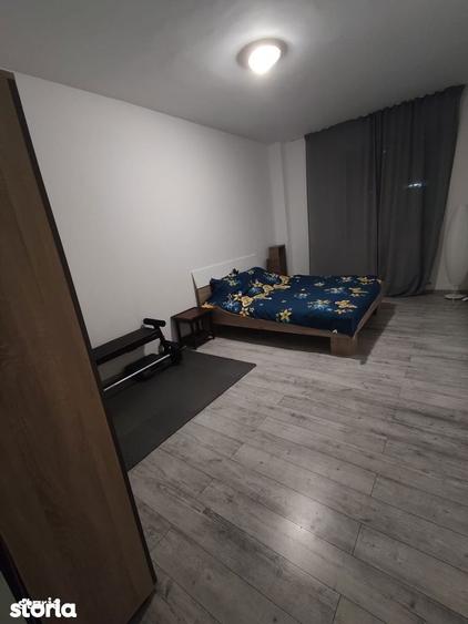 Casă cu 3 camere semidecomandat cu Teren 50 Mp în Străulești