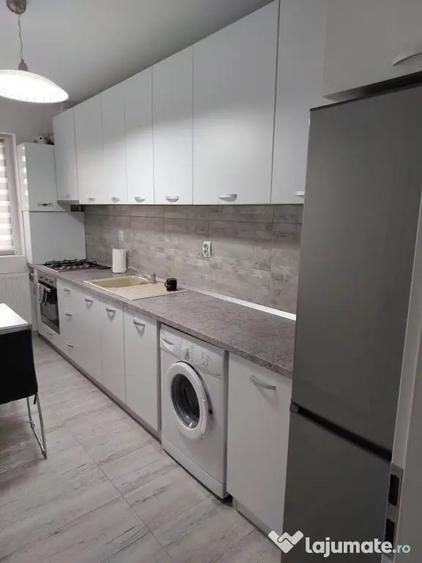 Apartament cu 2 camere decomandat în Giroc
