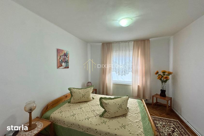Casă cu 9 camere cu Teren 336 Mp în Central