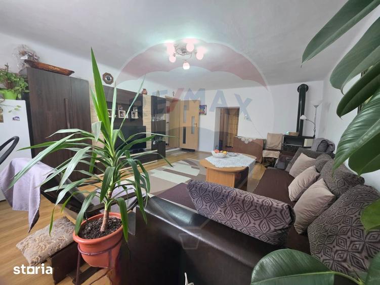 Casă cu 3 camere cu Teren 197 Mp în Central
