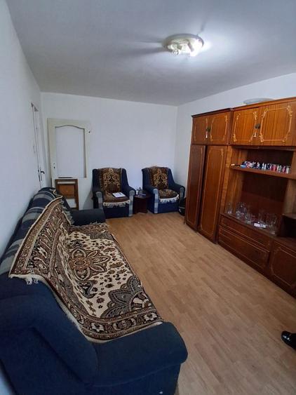 Apartament cu 2 camere decomandat, mobilat în Gorjului