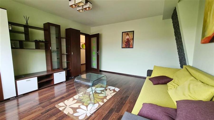 Apartament cu 3 camere decomandat în Blașcovici