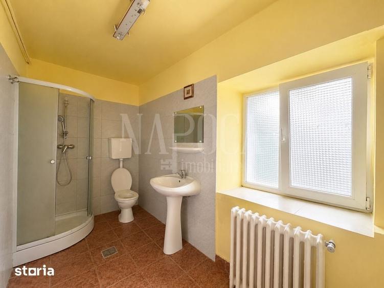 Casă cu 8 camere cu Teren 500 Mp în Iris