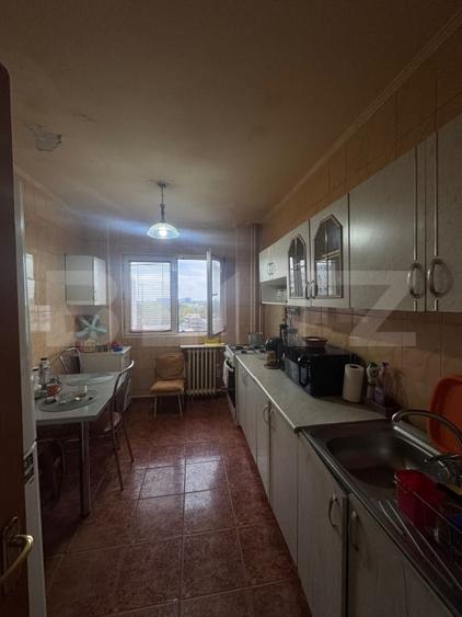 Apartament cu 3 camere decomandat în Pantelimon