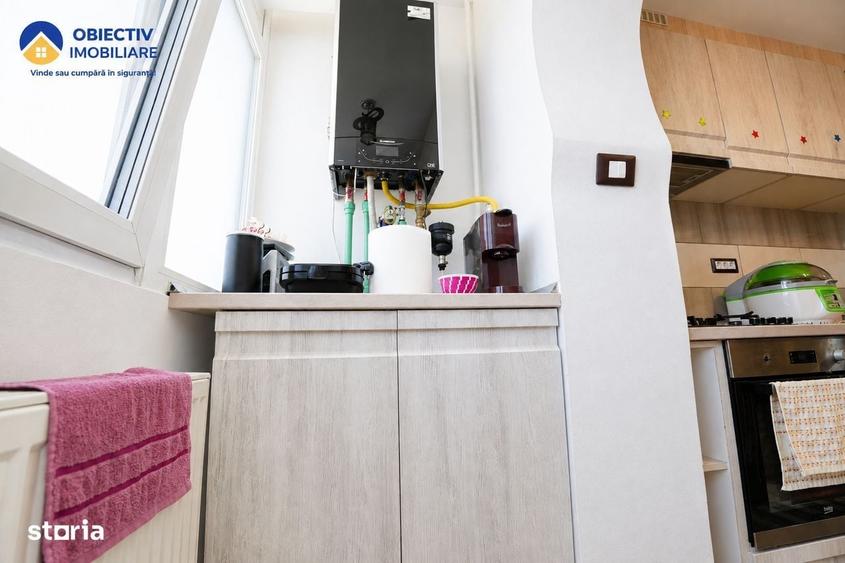 Apartament cu 3 camere semidecomandat în Dărmănești