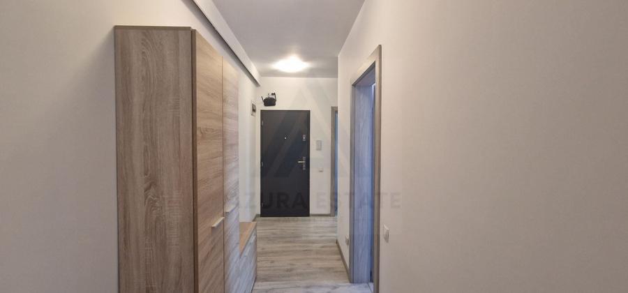 Apartament cu 3 camere decomandat, mobilat în Calea Dumbrăvii