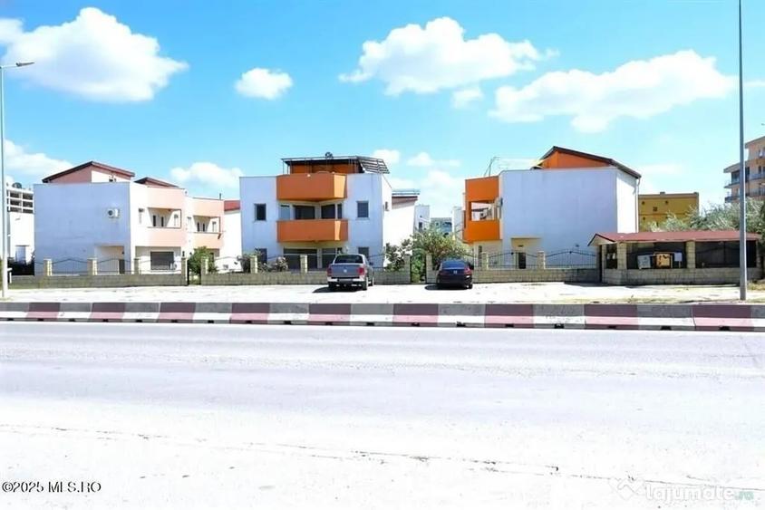 Casă cu 4 camere cu Teren 153 Mp în Nord