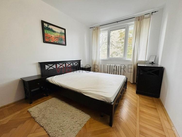 Apartament cu 3 camere semidecomandat, mobilat în Grivița