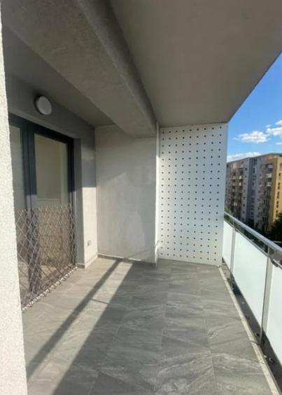 Apartament cu 3 camere decomandat în Avantgarden