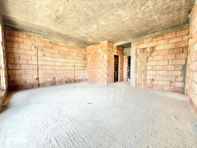 Apartament cu 3 camere în Girocului