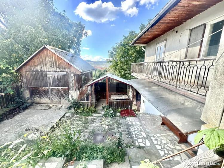 Casa de vanzare, 5 camere, teren 672 mp, Cugir - 4