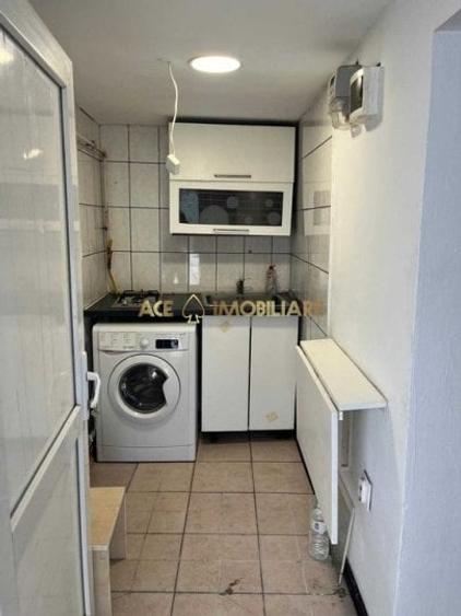 Apartament cu 2 camere semidecomandat, mobilat în Colentina
