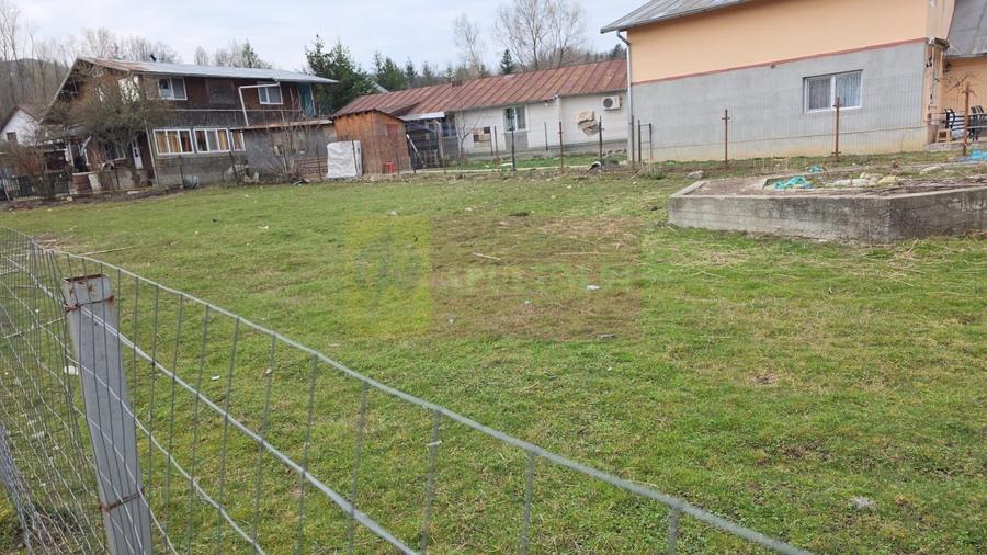 Teren Construcții intravilan de 617 mp, în Lac de Verde