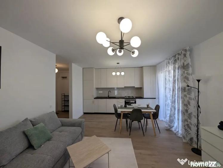 Apartament cu 2 camere semidecomandat în Florești