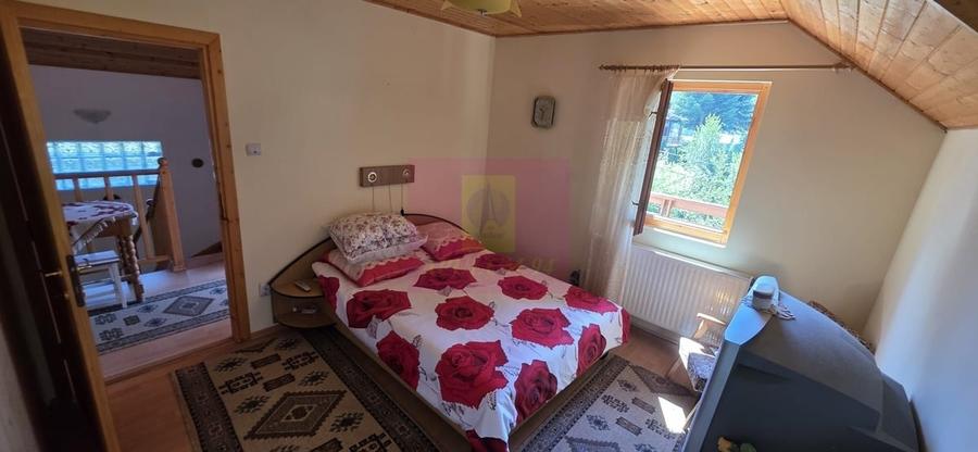 Vila cu 4 camere de vanzare in Busteni - 15