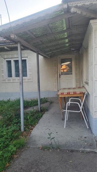 Casă cu 4 camere în Târpești