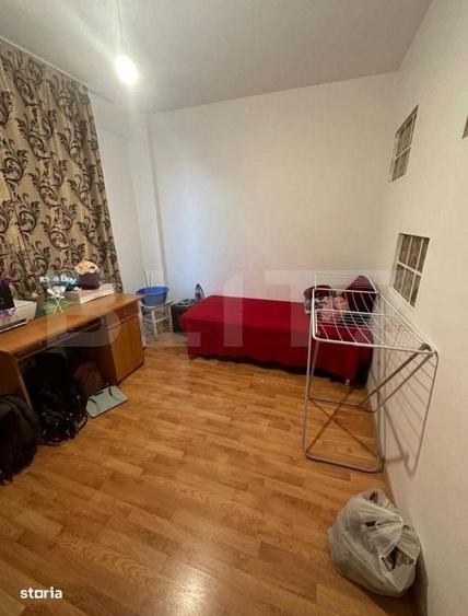 Apartament cu 3 camere decomandat în Criș