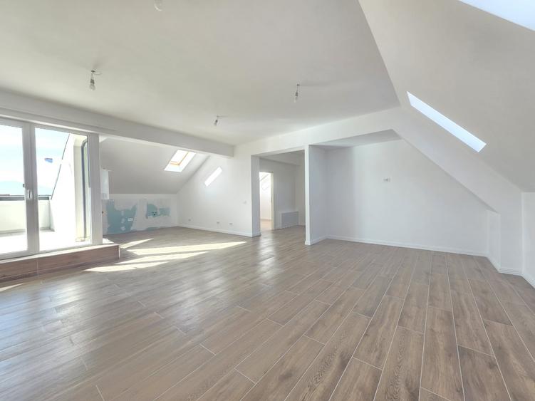 Apartament cu 3 camere decomandat în Râșnov