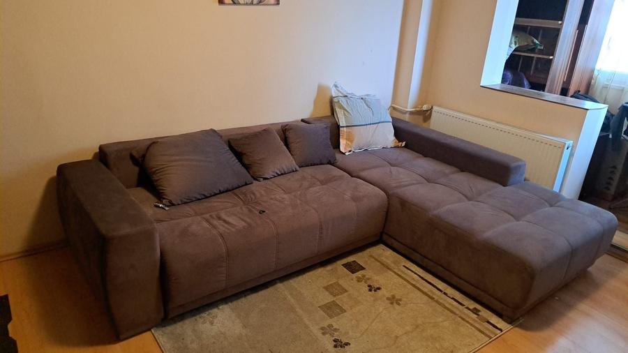 Apartament cu 2 camere decomandat în Calea București