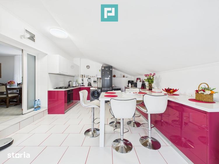 Casă cu 4 camere cu Teren 2880 Mp în Vinga