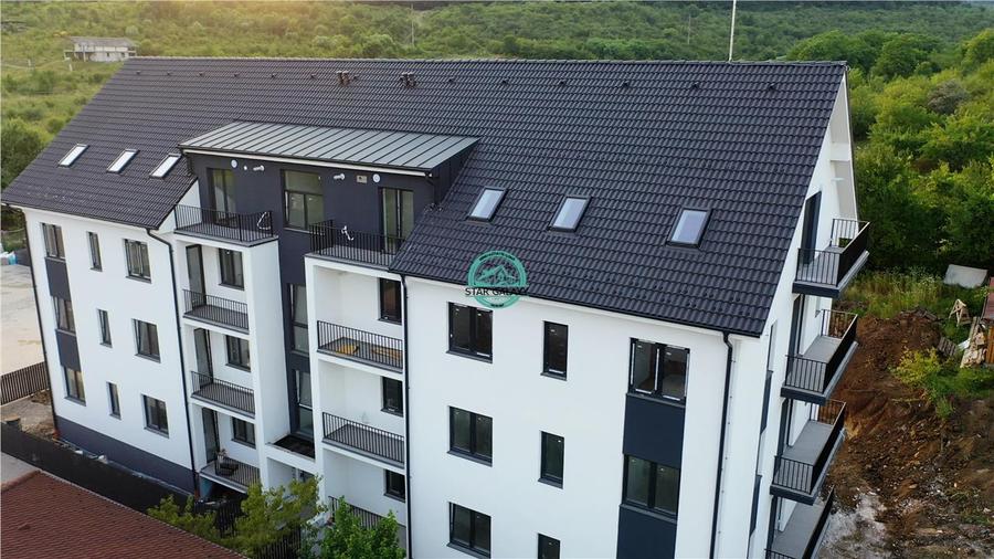Apartament cu 2 camere decomandat în Livezeni