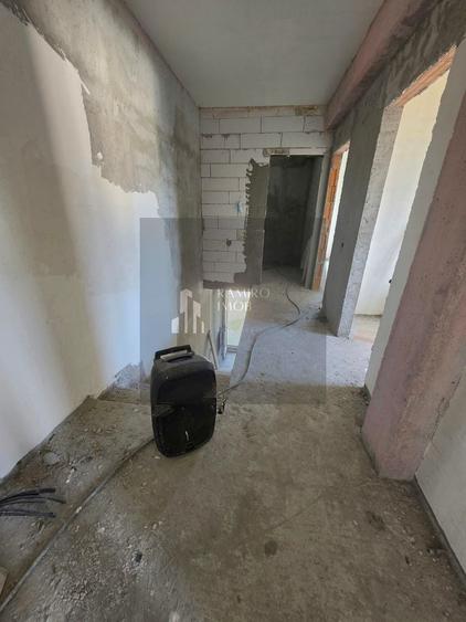 Casă individuală cu 4 camere cu Canalizare în Central