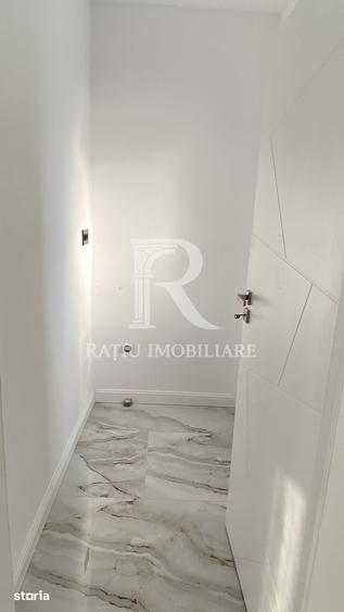 Casă cu 4 camere cu Teren 928 Mp în Sânmartin