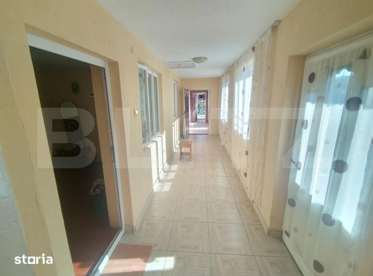 Casă cu 4 camere cu Teren 1100 Mp în Central