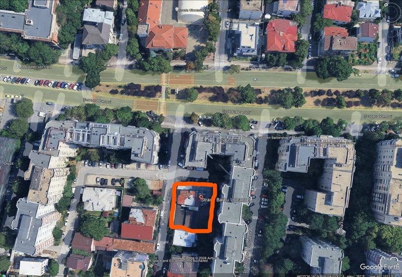 Casă cu 10 camere cu Teren 570 Mp în Cotroceni