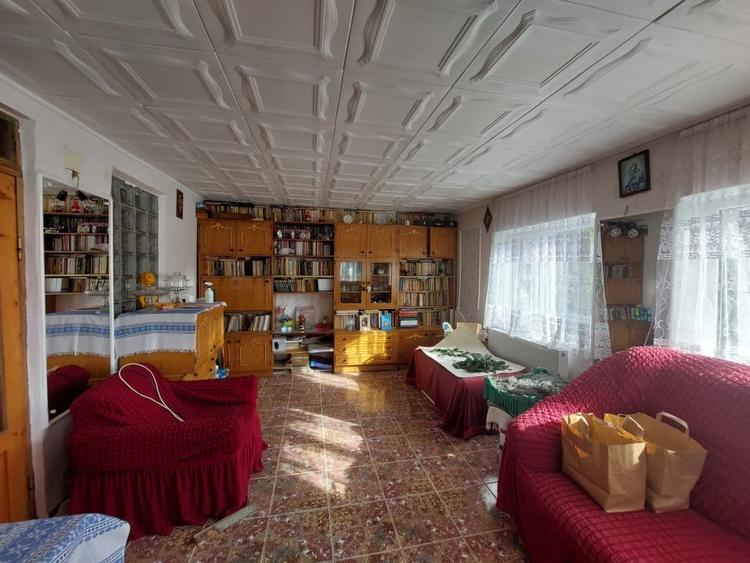 Casă individuală cu 3 camere cu Garaj în Bibirești
