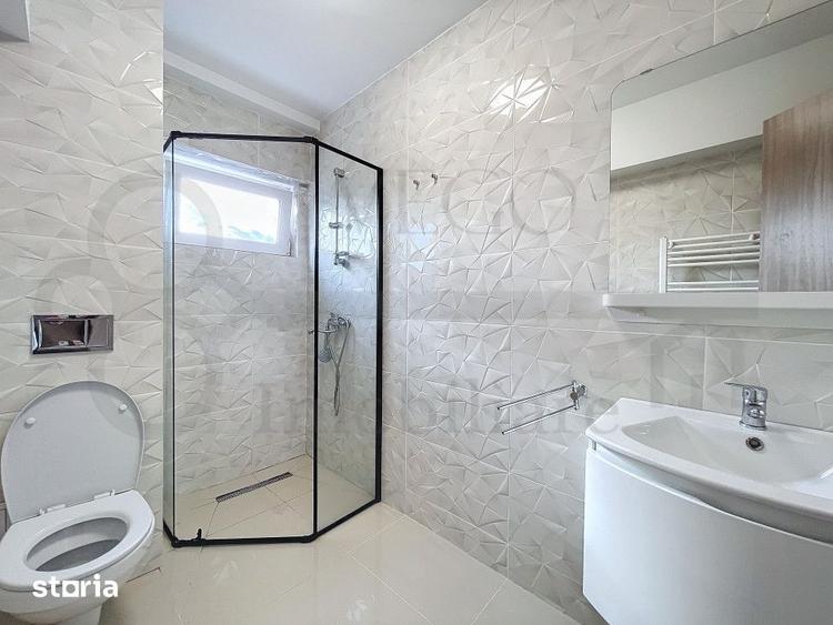 Apartament cu 3 camere, mobilat în Între Lacuri