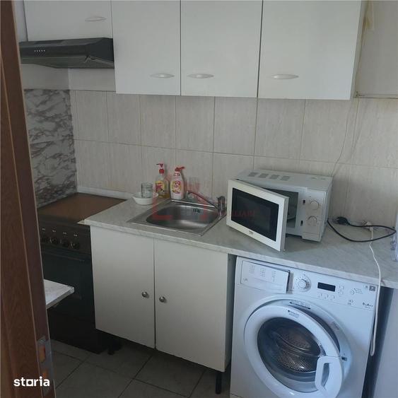 Garsonieră semidecomandată în Costin Georgian