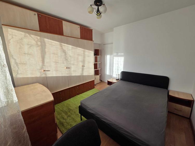 Apartament cu 2 camere decomandat în Sud