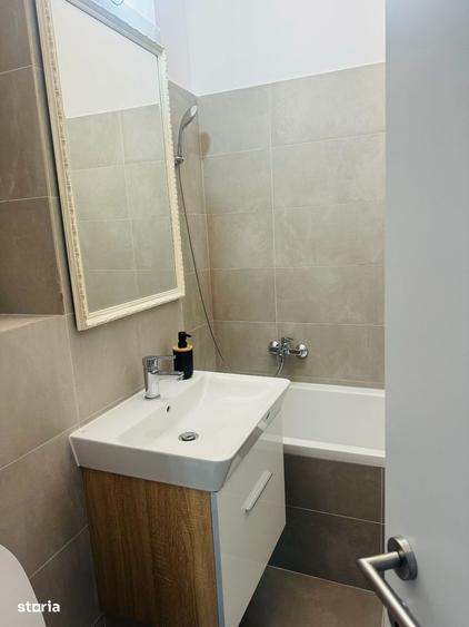 Apartament cu 2 camere în Păcii
