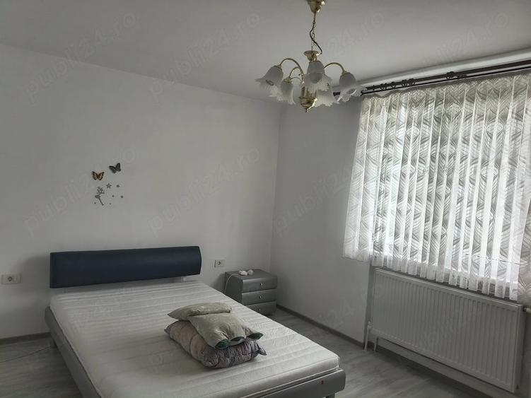 Garsonieră decomandată în Precista