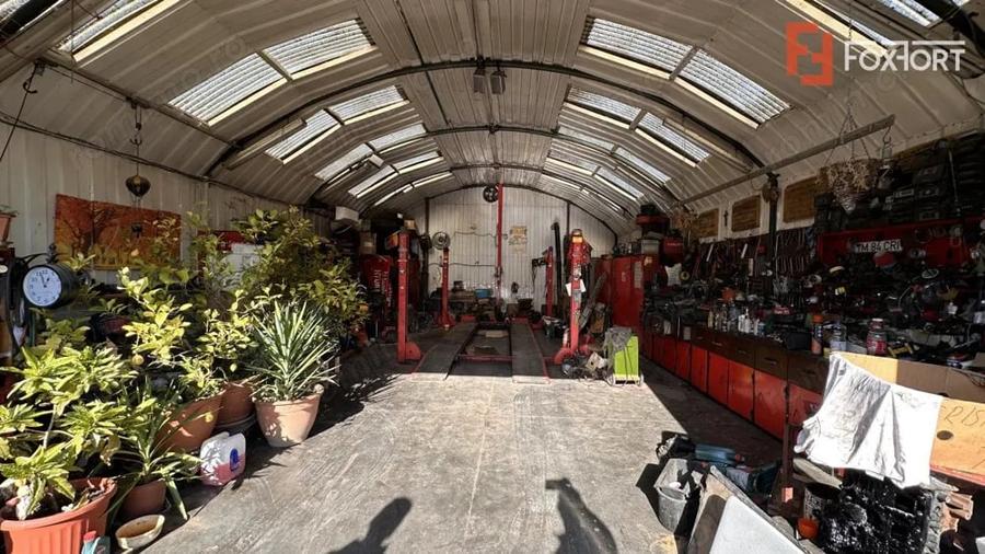 Casă cu 5 camere cu Teren 712 Mp în Utvin