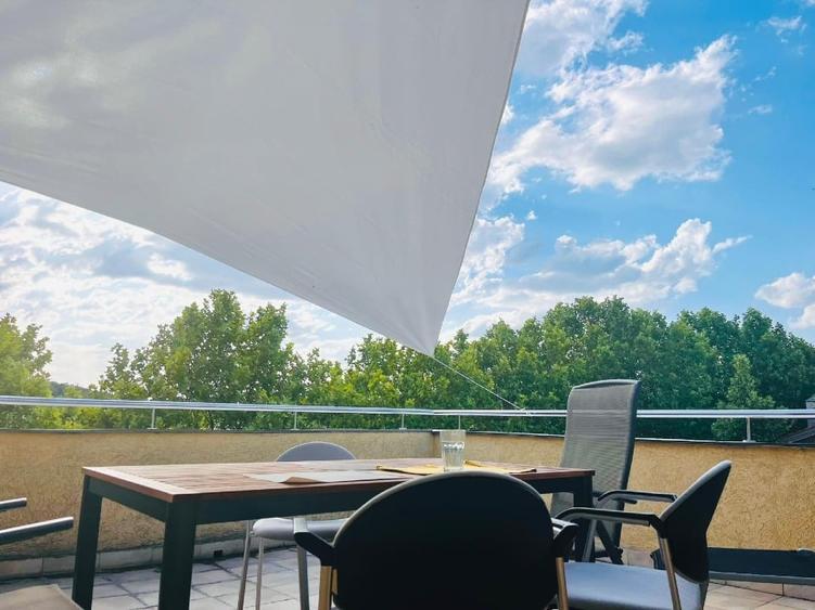 Apartament cu 2 camere decomandat în Băneasa