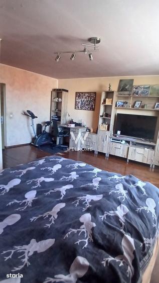 Casă cu 7 camere cu Teren 428 Mp în Șura Mare
