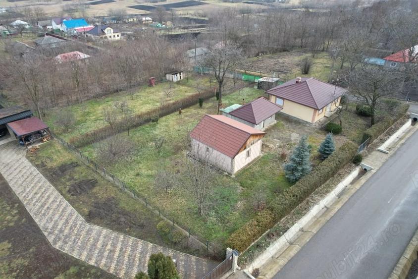 Casă cu 4 camere cu Teren 1950 Mp în Smârdan