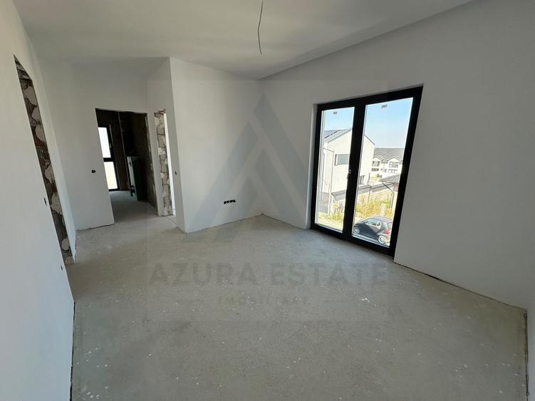 Casă individuală cu 4 camere cu Canalizare în Exterior Sud